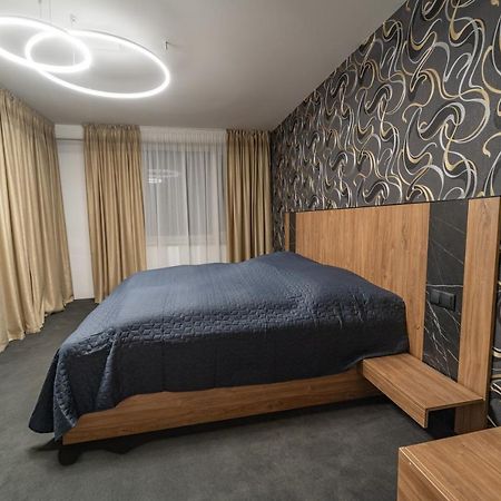 Hotel Zemplin Требішов Екстер'єр фото