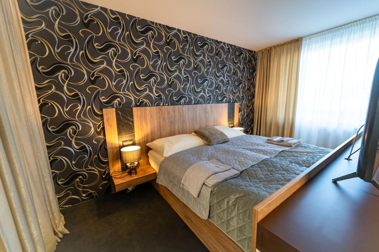 Hotel Zemplin Требішов Екстер'єр фото