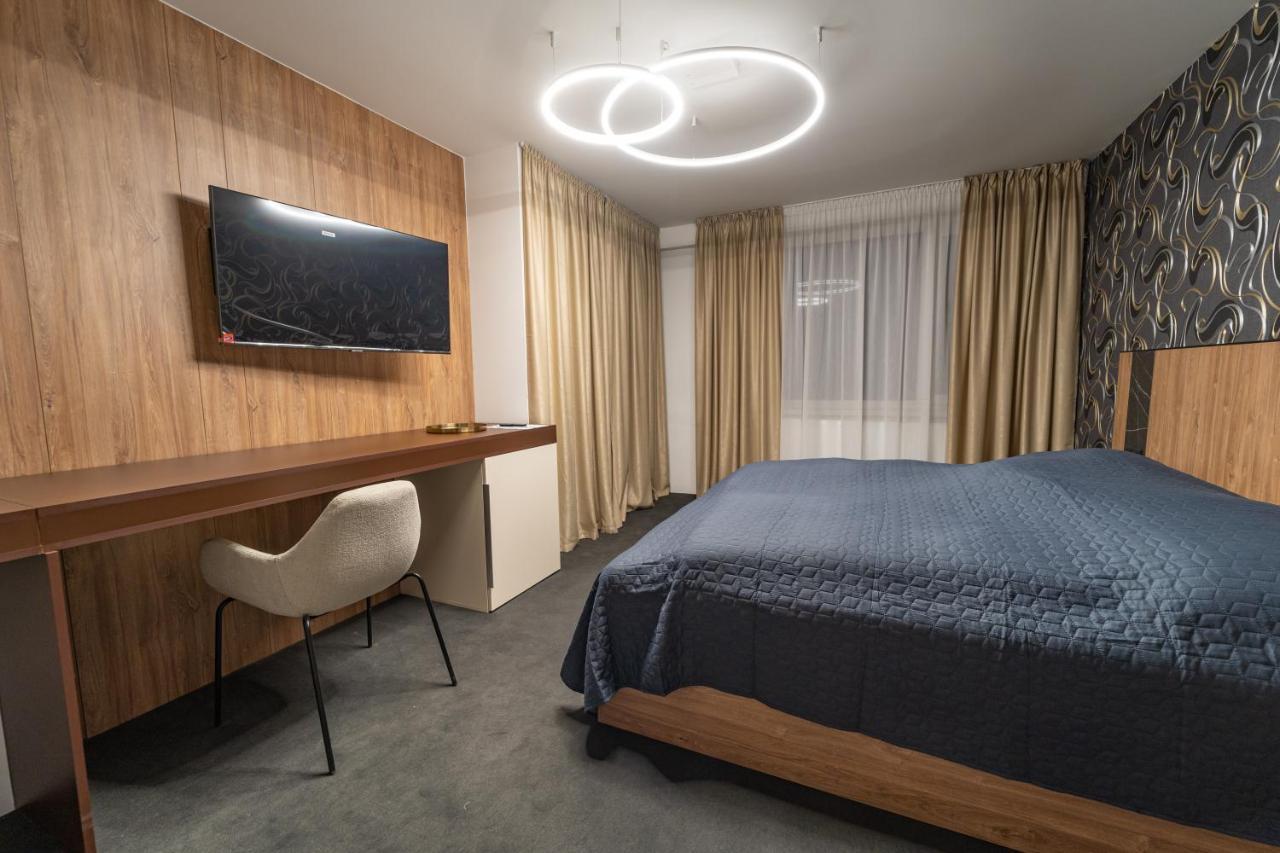 Hotel Zemplin Требішов Екстер'єр фото